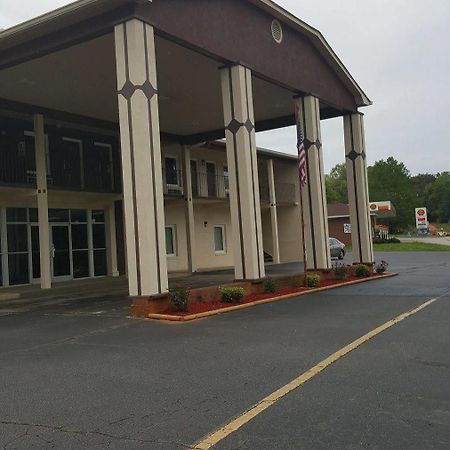 Econo Lodge Forest City Extérieur photo