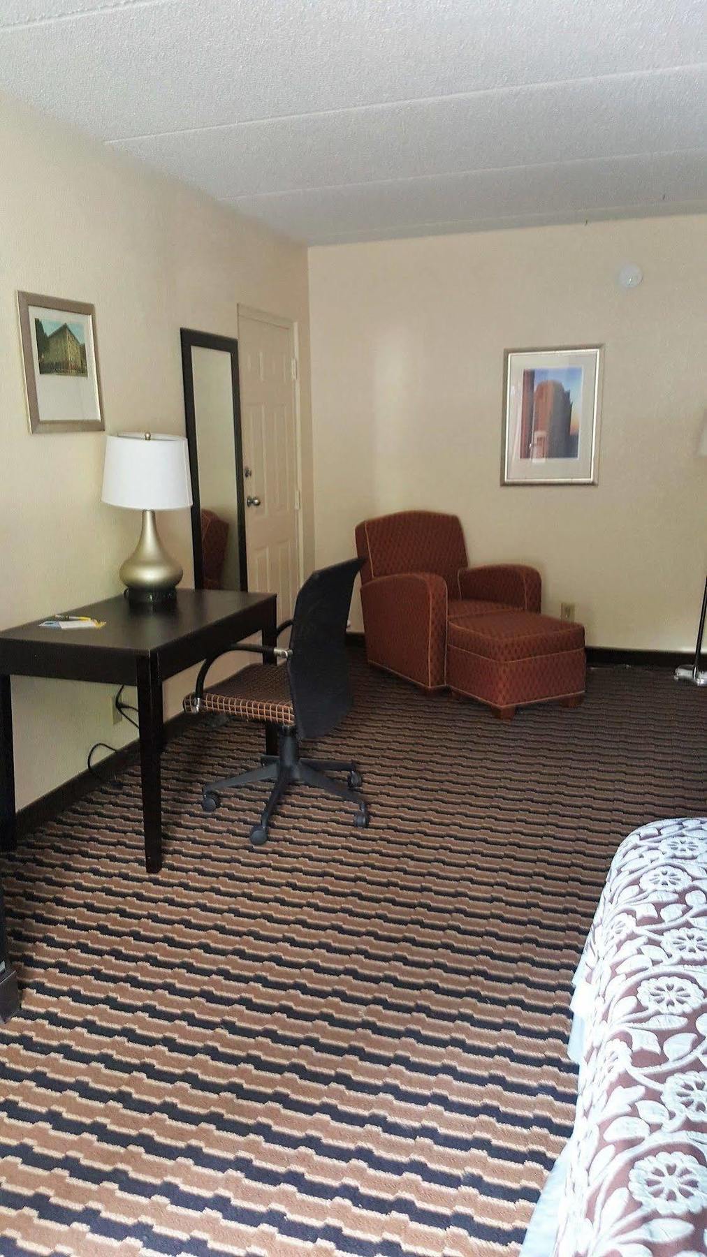 Econo Lodge Forest City Extérieur photo