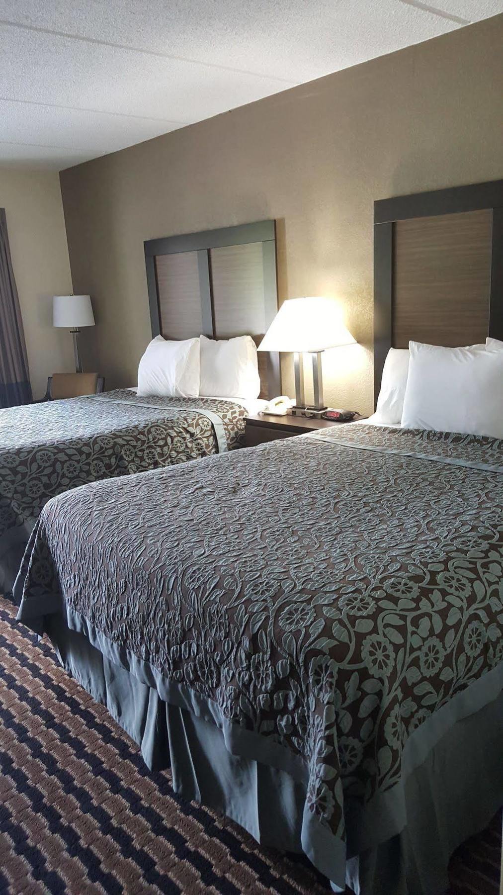 Econo Lodge Forest City Extérieur photo